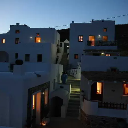 アパートホテル Kalderimi Residencies 3*