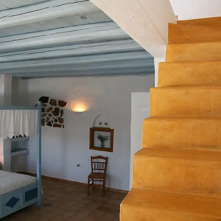 アパートホテル Kalderimi Residencies